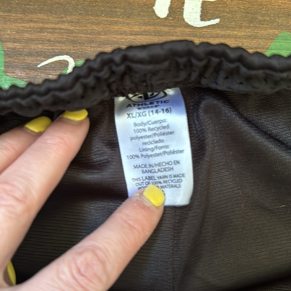 Boys XL short Bundle - Picture 6 of 9